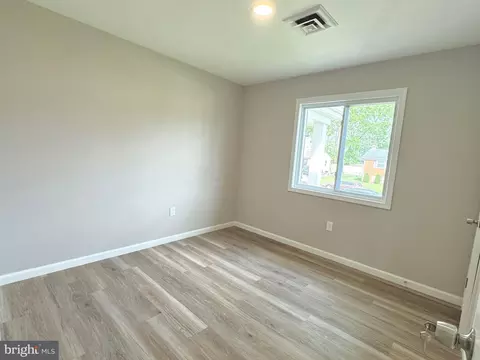 8002 Clifton St, Manassas, VA 20109 photo 11