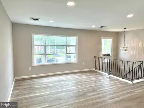 8002 Clifton St, Manassas, VA 20109 photo 4