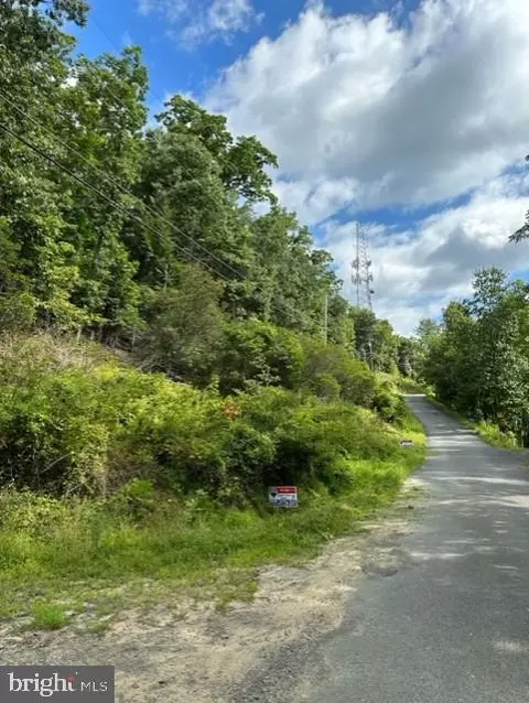2416 And 2414 Lookout Rd, Haymarket, VA 20169