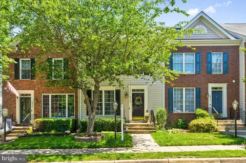 9776 Cheshire Ridge Cir, Manassas, VA 20110