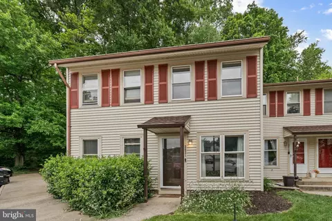 2821 Chablis Cir #23, Woodbridge, VA 22192