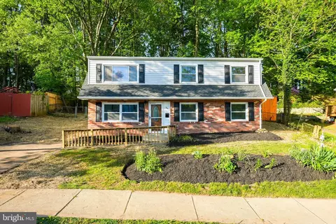 4531 Evansdale Rd, Woodbridge, VA 22193