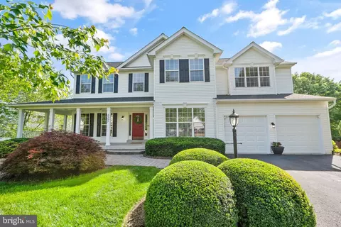 8552 Rothbury Dr, Bristow, VA 20136