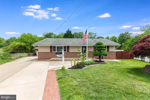 13605 Regency Ct, Woodbridge, VA 22191