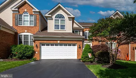 15752 Cool Spring Dr, Haymarket, VA 20169