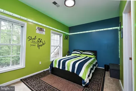 Bedroom - 8541 Tommy Ct, Manassas, VA 20112 photo 4 of 8