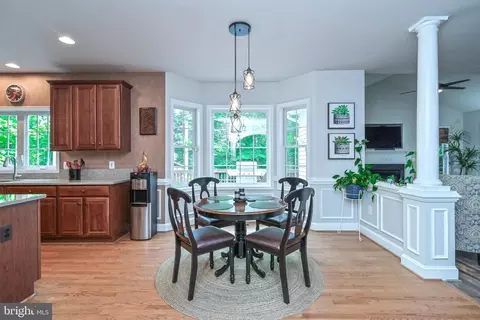 Dining - 8541 Tommy Ct, Manassas, VA 20112 photo 4 of 4