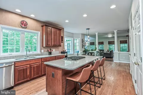 Kitchen - 8541 Tommy Ct, Manassas, VA 20112 photo 4 of 4