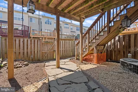 Exterior - 11109 Doubleday Ln, Manassas, VA 20109 photo 4 of 6