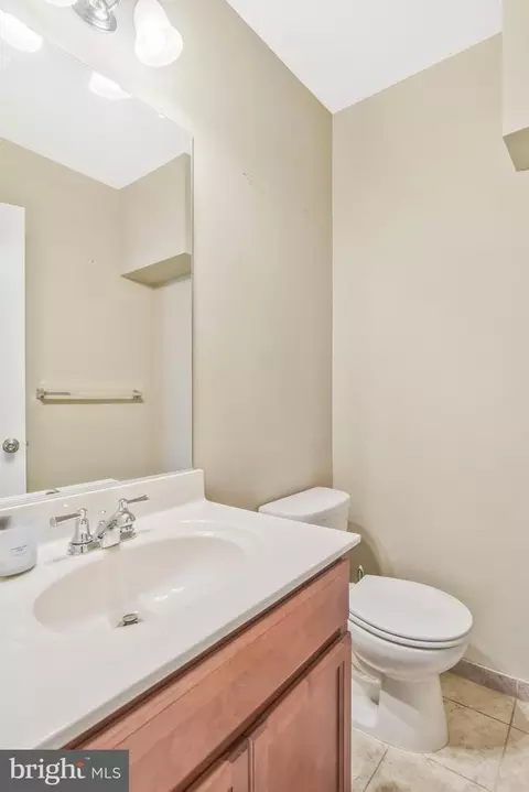 4312 Potomac Highlands Cir, Triangle, VA 22172 photo 9