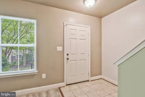 4312 Potomac Highlands Cir, Triangle, VA 22172 photo 6