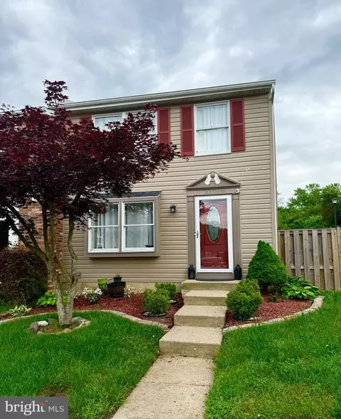 13572 Bentley Cir, Woodbridge, VA 22192