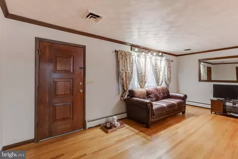 18310 Candice Dr, Triangle, VA 22172 photo 7