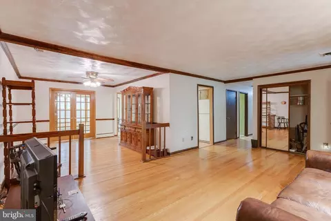 18310 Candice Dr, Triangle, VA 22172 photo 8