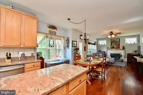 15529 Windward Ct, Dumfries, VA 22025 photo 8