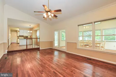 13989 Dancing Twig Dr, Gainesville, VA 20155 photo 19