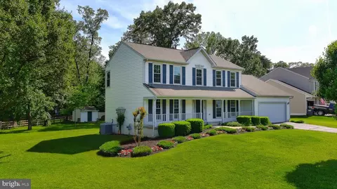 13989 Dancing Twig Dr, Gainesville, VA 20155 photo 2