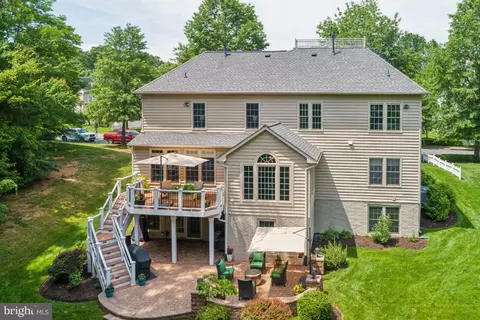 16535 Hayes Ln, Woodbridge, VA 22191