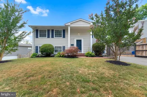 13730 Gran Deur Dr, Woodbridge, VA 22193