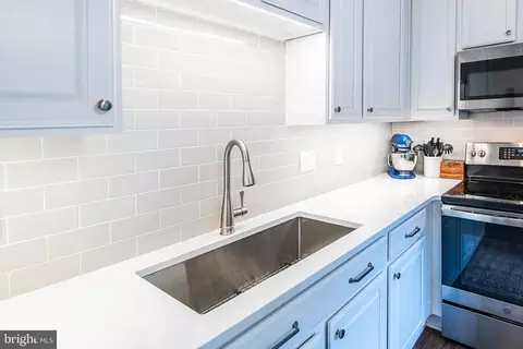 7261 Traphill Way, Gainesville, VA 20155 photo 4