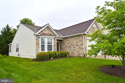 4022 Lunar Eclipse Dr, Dumfries, VA 22025 photo 4