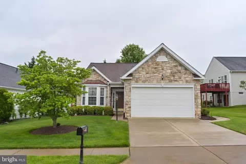 4022 Lunar Eclipse Dr, Dumfries, VA 22025 photo 3