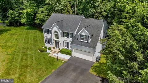6670 Deep Hollow Ln, Manassas, VA 20112