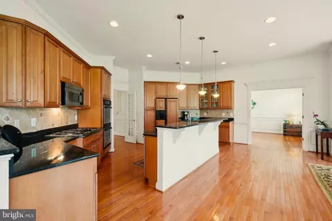 Kitchen - 8337 Roxborough Loop, Gainesville, VA 20155 photo 5 of 5
