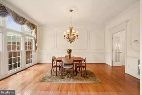 Dining - 8337 Roxborough Loop, Gainesville, VA 20155 photo 2 of 8