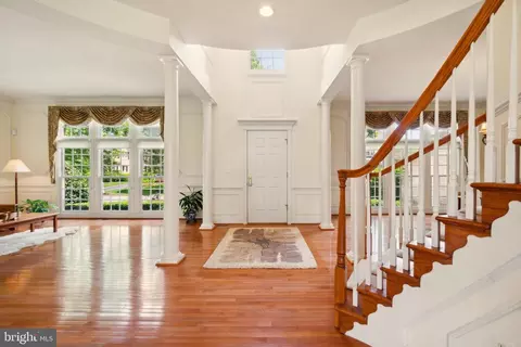 Entry Way - 8337 Roxborough Loop, Gainesville, VA 20155 photo 3 of 15