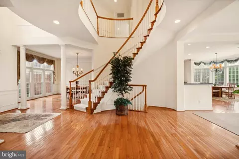 Entry Way - 8337 Roxborough Loop, Gainesville, VA 20155 photo 8 of 15