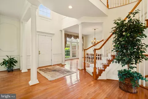 Entry Way - 8337 Roxborough Loop, Gainesville, VA 20155 photo 2 of 15