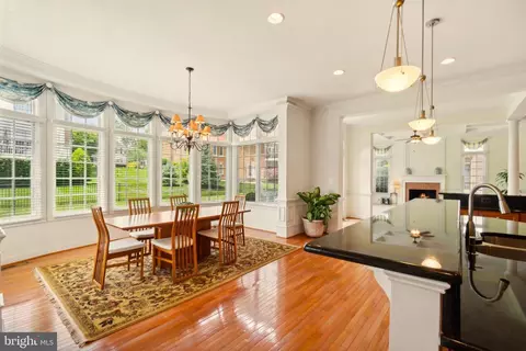 Dining - 8337 Roxborough Loop, Gainesville, VA 20155 photo 5 of 8