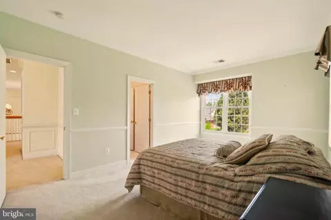 Bedroom - 8337 Roxborough Loop, Gainesville, VA 20155 photo 7 of 10