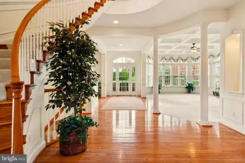 Entry Way - 8337 Roxborough Loop, Gainesville, VA 20155 photo 6 of 15