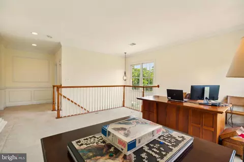 Entry Way - 8337 Roxborough Loop, Gainesville, VA 20155 photo 12 of 15