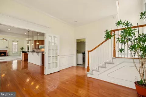 Entry Way - 8337 Roxborough Loop, Gainesville, VA 20155 photo 5 of 15
