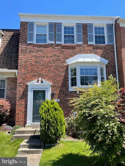 12315 Antietam Rd, Woodbridge, VA 22192