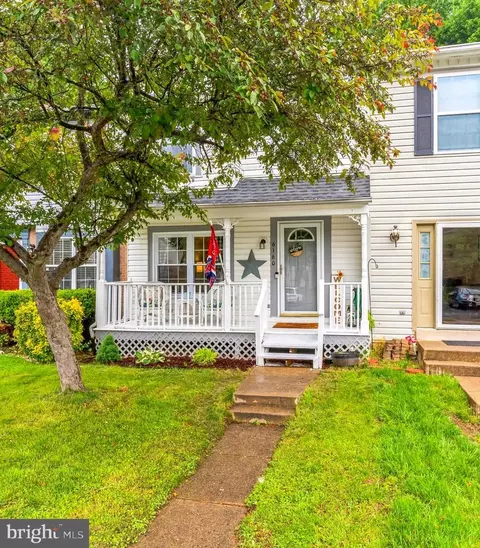 6160 Trident Ln, Woodbridge, VA 22193
