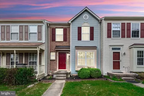 1887 Inglebrook Dr, Woodbridge, VA 22192