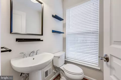8360 Scotland Loop, Manassas, VA 20109 photo 12