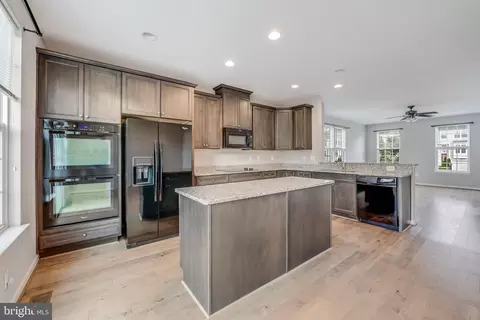 8360 Scotland Loop, Manassas, VA 20109 photo 9