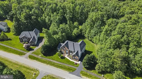 View/Area - 7313 Great Mere Ct, Manassas, VA 20112 photo 5 of 9