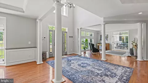 Entry Way - 7313 Great Mere Ct, Manassas, VA 20112 photo 3 of 10