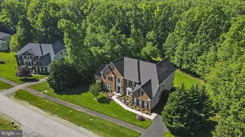 View/Area - 7313 Great Mere Ct, Manassas, VA 20112 photo 2 of 9