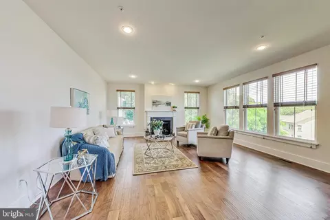 17205 Flatstick, Dumfries, VA 22026 photo 8