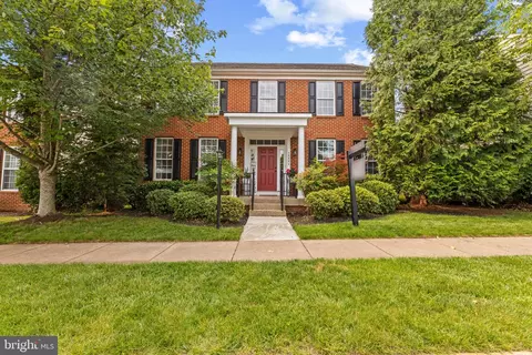 18004 Densworth Mews, Gainesville, VA 20155