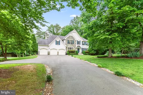 6711 Hunters Ridge Rd, Manassas, VA 20112
