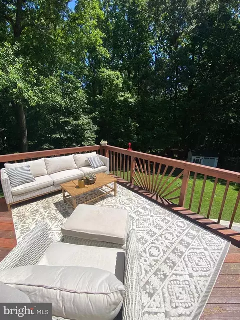 Exterior - 13071 Pershing Dr, Manassas, VA 20112 photo 31 of 36