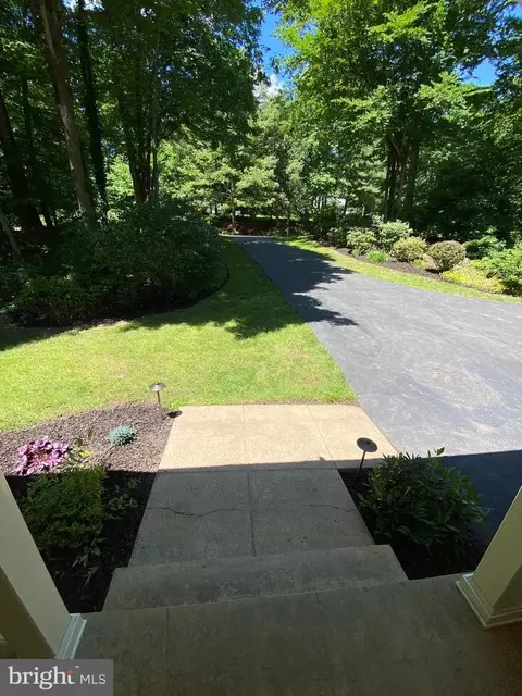 Exterior - 13071 Pershing Dr, Manassas, VA 20112 photo 12 of 36